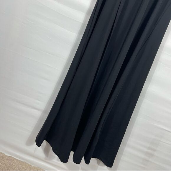 Black Red Roses Slit Maxi Dress - Picture 5 of 12